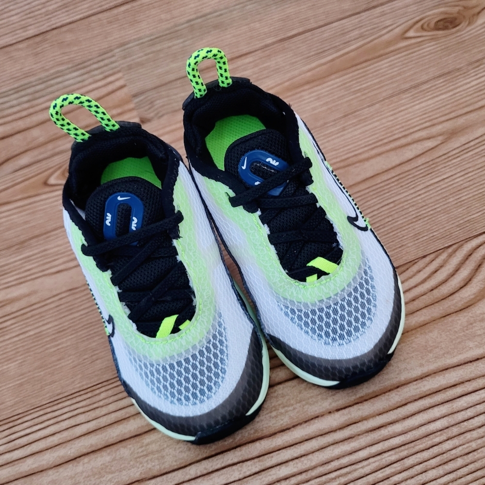 Kids' Black and White Athletic Shoes - Picture 2 of 8